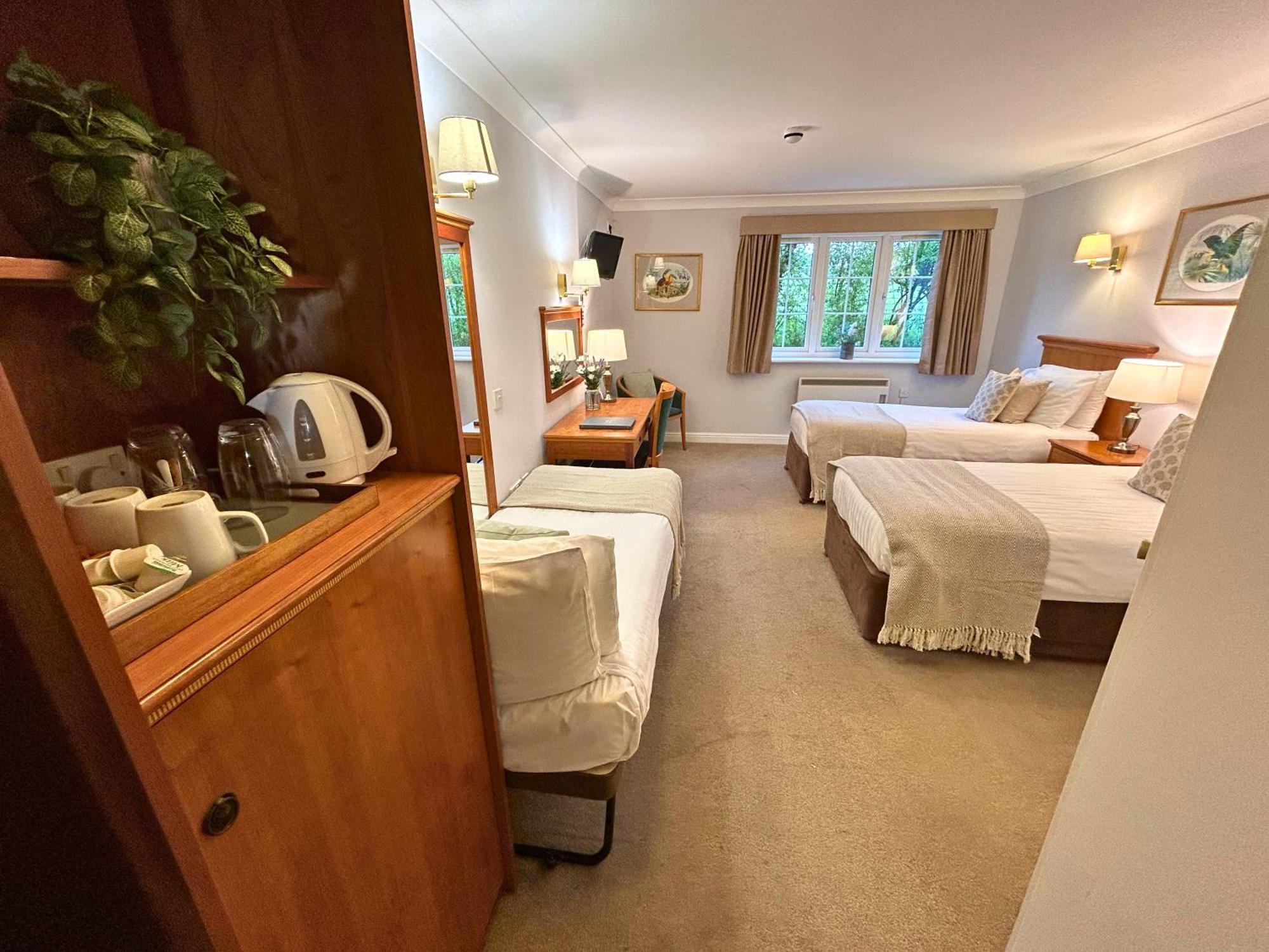 New Forest Lodge Landford Exterior foto